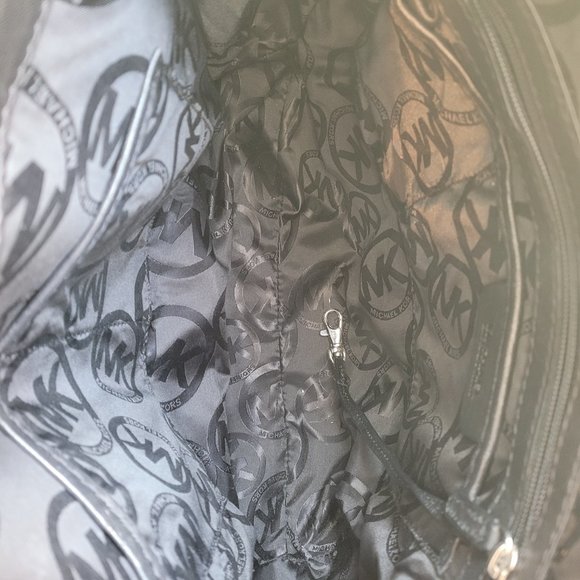 Large Quilted Leather Hamilton Tote - Picture 11 of 12